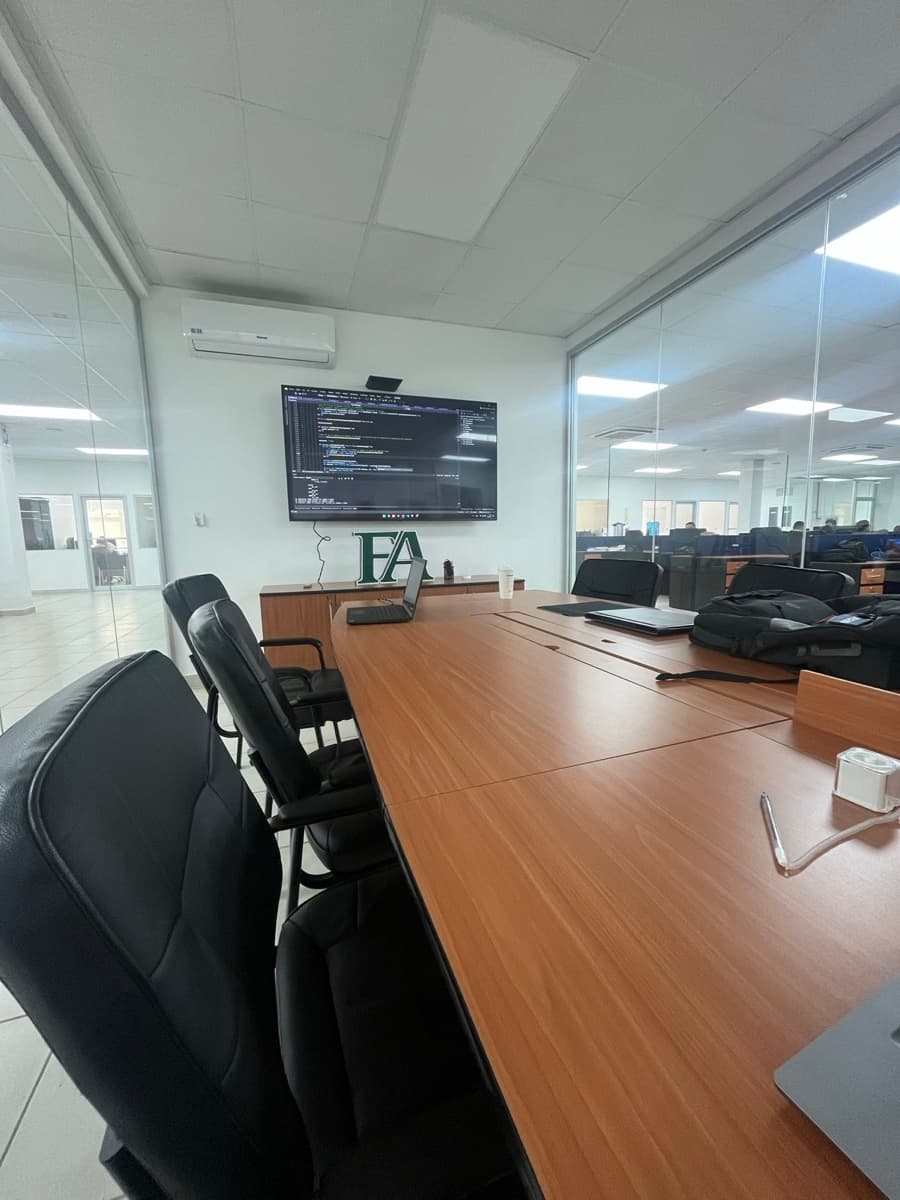 Panel interno del negocio corriendo sobre su propio sistema